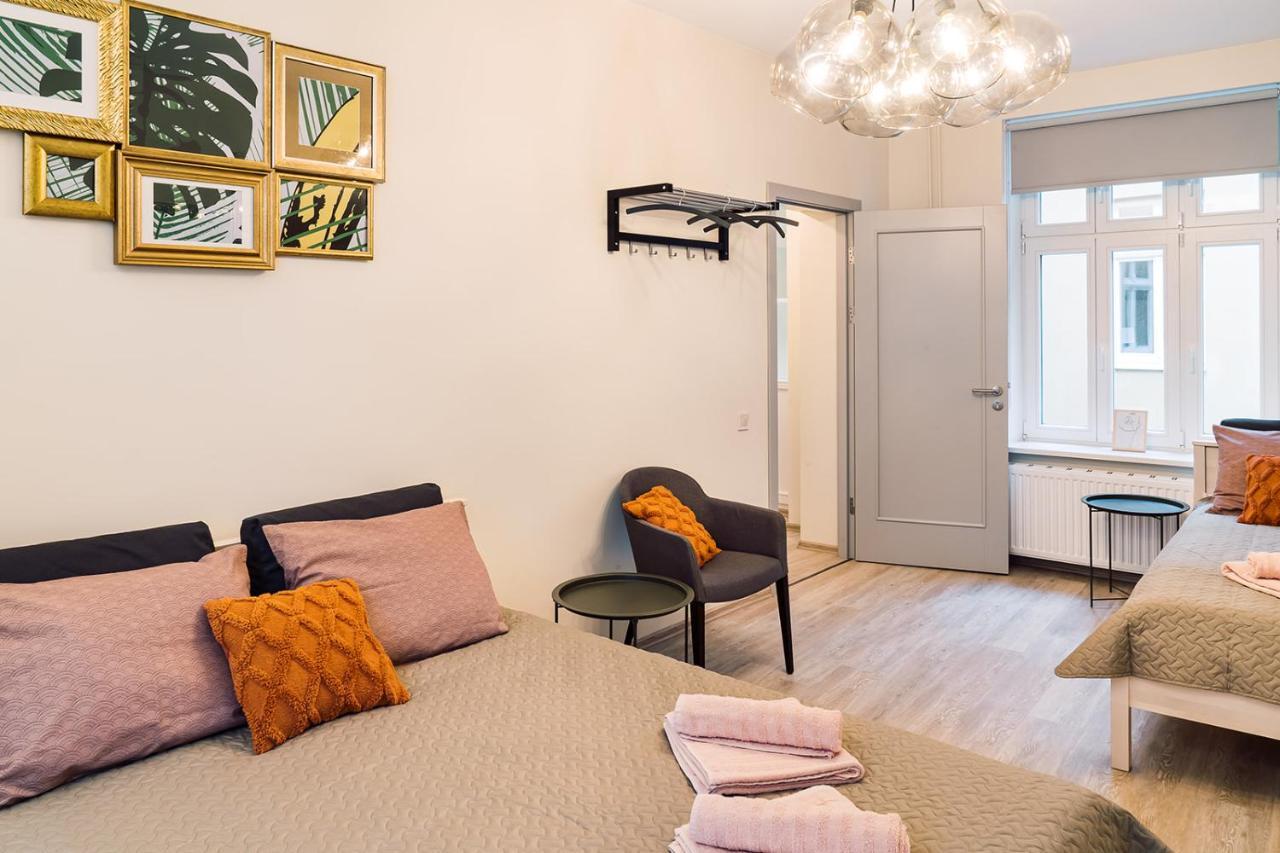Morrison Apartment/15 Guests/7Bedrooms/Riga Old Town Exterior foto